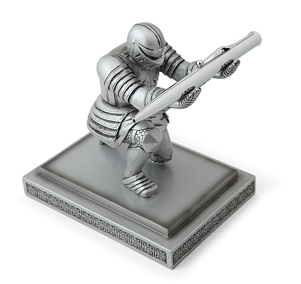 1543_executive_knight_pen_holder.jpg