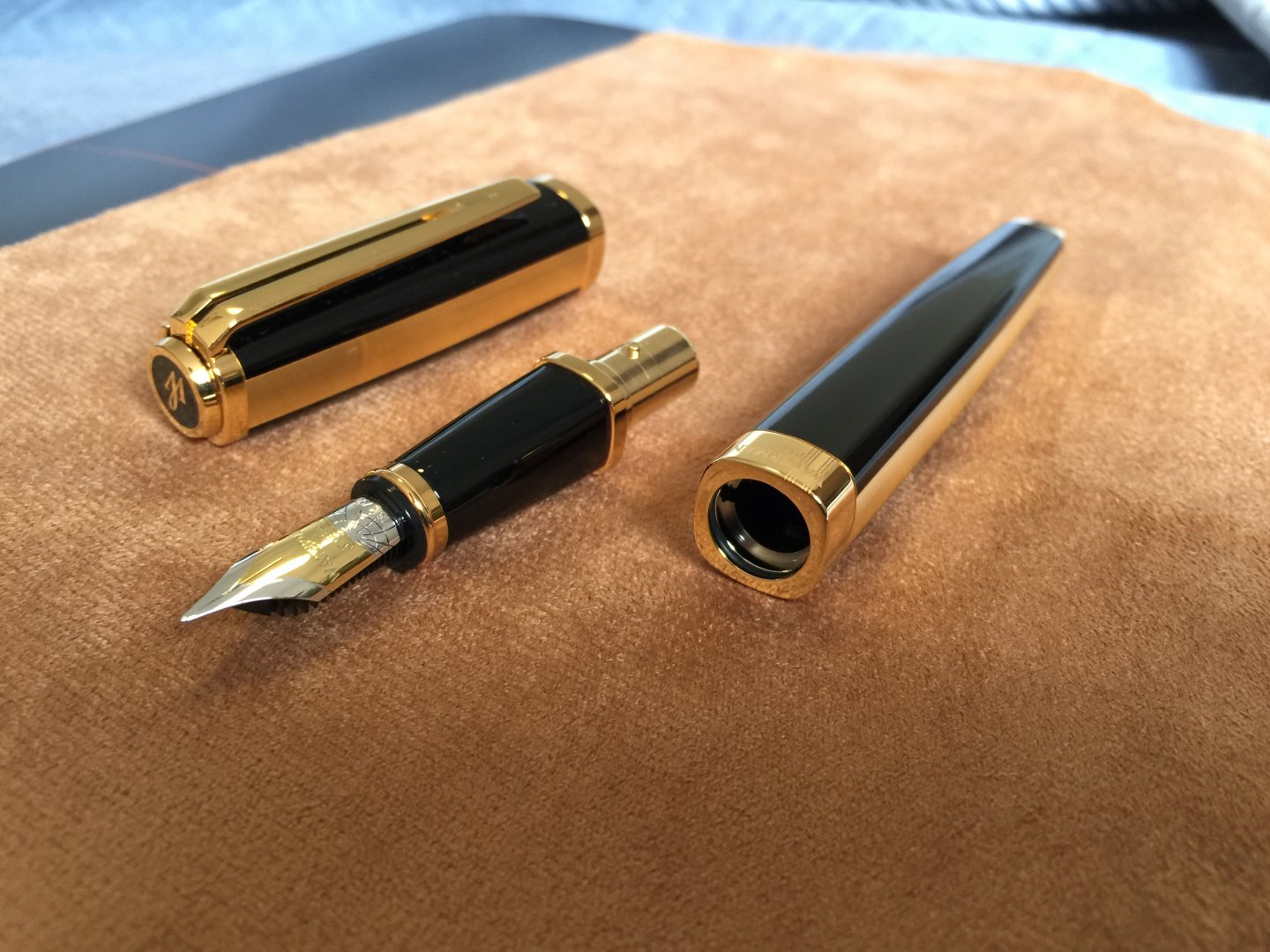 2015-11-24 12.01.23.jpg