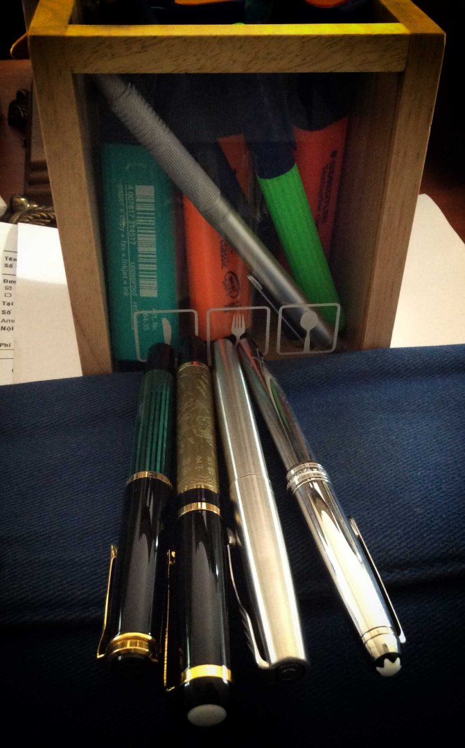 20150803_pens.jpg