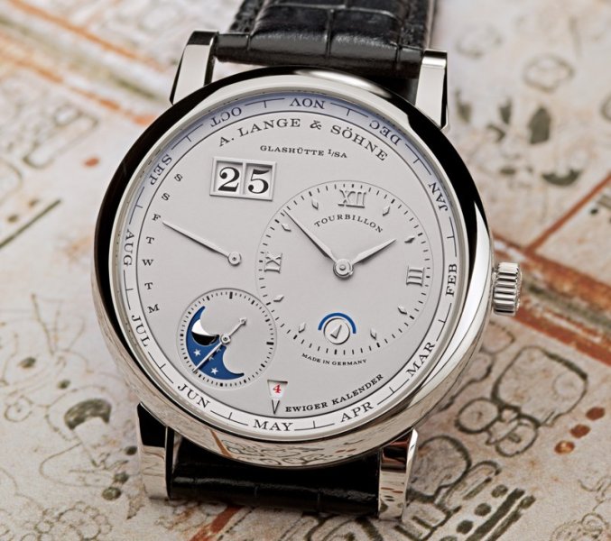 6180_Die-Lange-1-Tourbillon-Ewiger-Kalender_0.jpg