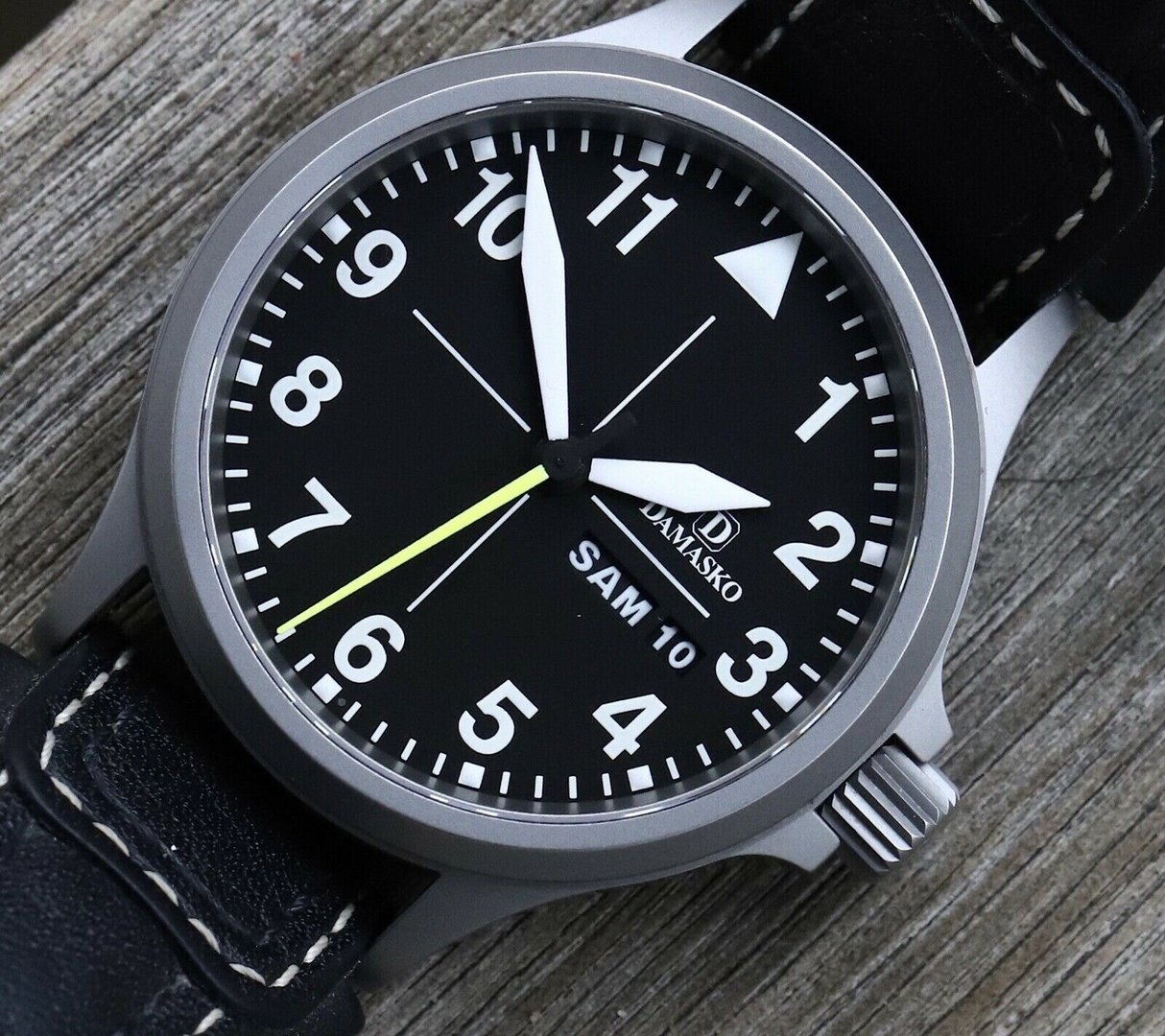 Damasko+DA36+Automatic+40mm+Black+Dial+Watch+Vault+02.jpg