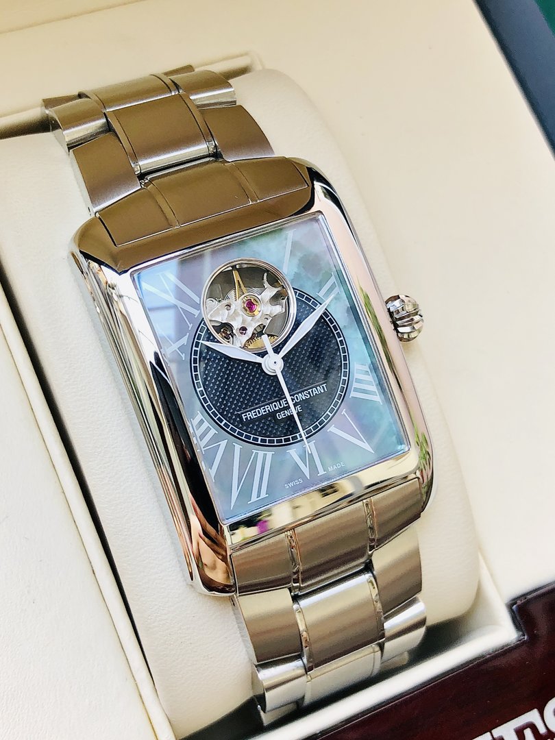 Frederique-Constant-Mop-Tien-Thanh-Time247 (1).JPG