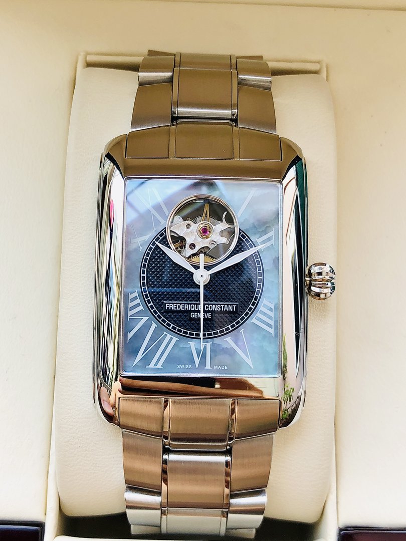 Frederique-Constant-Mop-Tien-Thanh-Time247 (3).JPG
