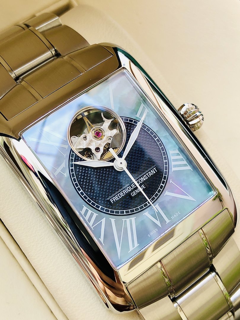 Frederique-Constant-Mop-Tien-Thanh-Time247 (7).JPG