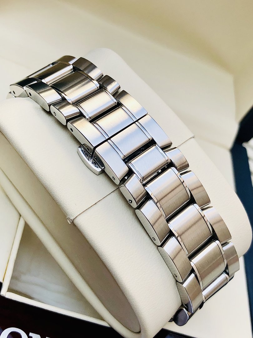 Frederique-Constant-Mop-Tien-Thanh-Time247 (9).JPG