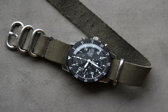 HORWEEN_LEATHER_NYC_NATO_WATCH_STRAP_6.jpg