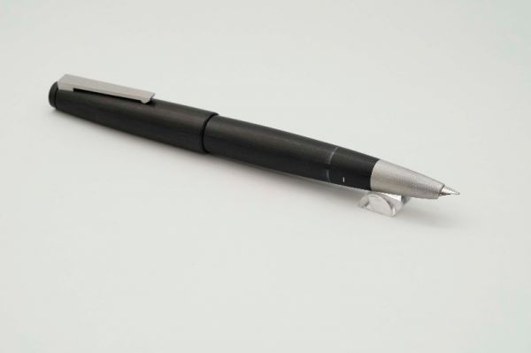 Lamy-2000-Matte-Black-7.jpg