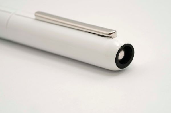 Lamy-Dialog-3-Piano-White-5.jpg