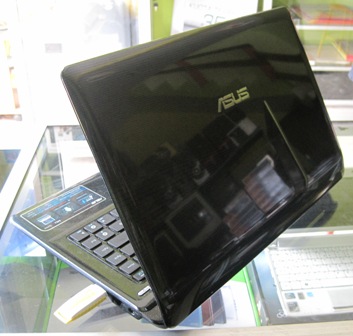 laptop-cu-asus-k42J-4.jpg