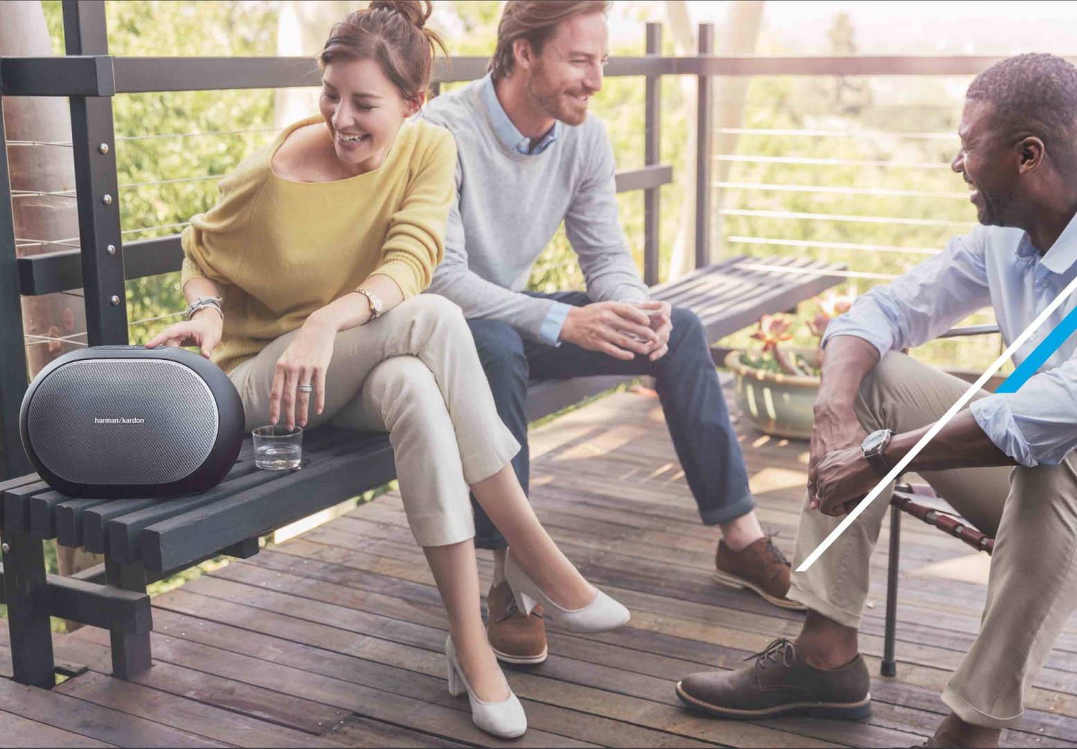 Loa bluetooth Harman Kardon OMNI 50 2.jpg