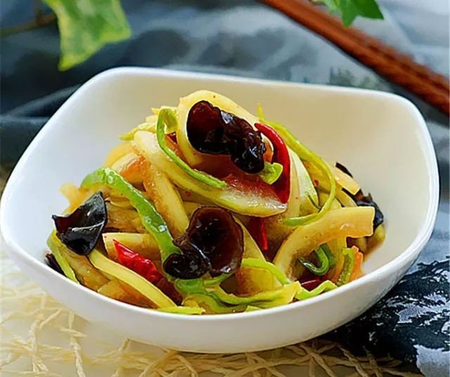 Món Gỏi Dưa Hấu Trộn Chua Ngọt.jpg