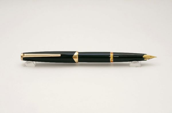 Montblanc-121-Deep-Green-8.jpg