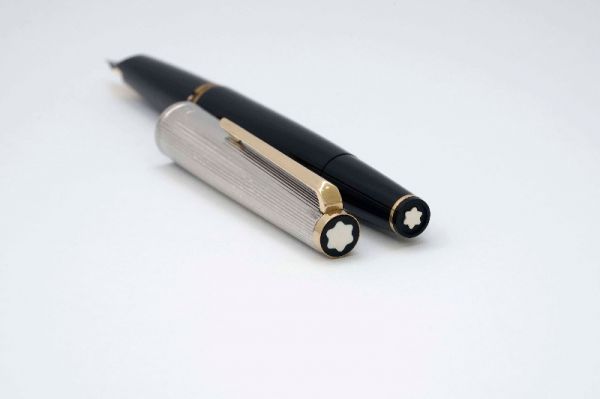 Montblanc-126-Black-Resin-Sterling-Silver-Cap-Piston-Filler-3.jpg