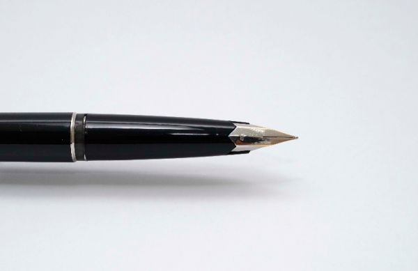 Montblanc-1266-Sterling-Silver-Cap-Black-Body-4.jpg
