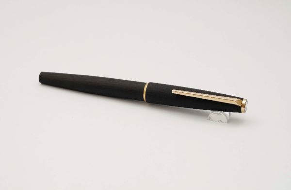 Montblanc-220-Classic-Matte-Black-7.jpg