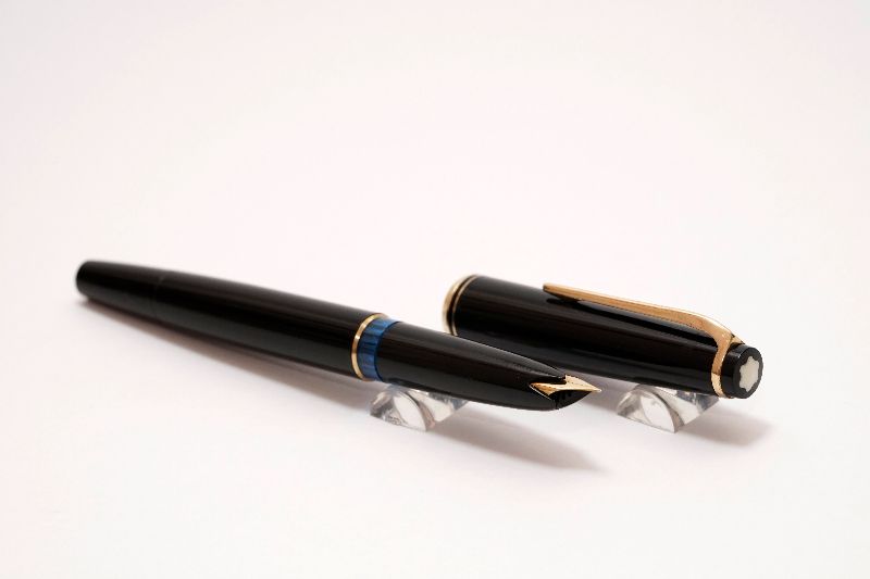Montblanc-24-Basic-Black-6.jpg