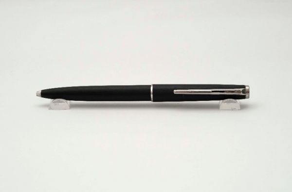Montblanc-280-Classic-Matte-Black-Ballpoint-Pen-6.jpg
