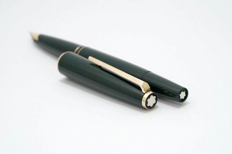 Montblanc-320-Dark-Green-10.jpg