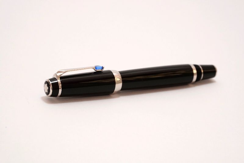 Montblanc-Boheme-Bleu-Sapphire-Stone-8.jpg