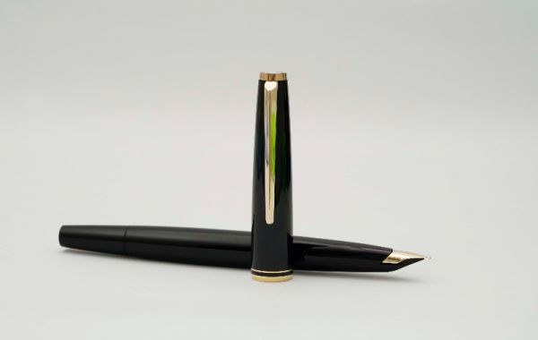 Montblanc-Classic-Black-Resin-2.jpg