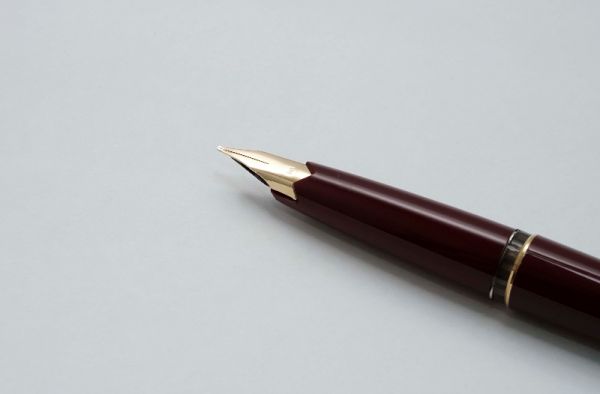 Montblanc-Classic-Burgundy-6.jpg