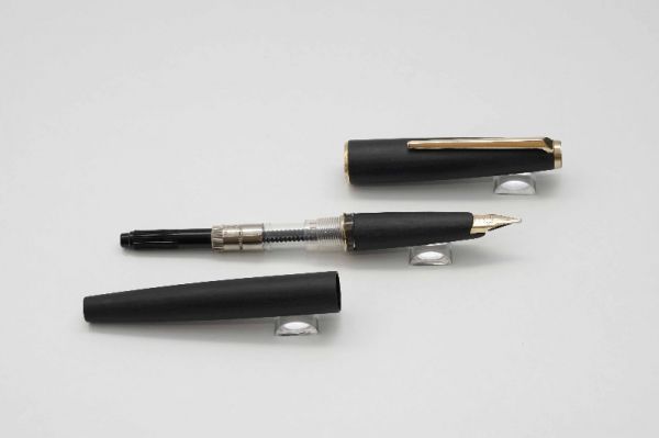 Montblanc-Classic-Matte-Black-4.jpg