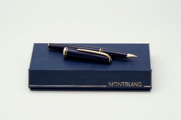 Montblanc-Generation-Blue-Resin-2.jpg