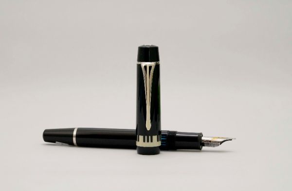 Montblanc-Herbert-Von-Karajan-Donation-Special-Edition-4.jpg