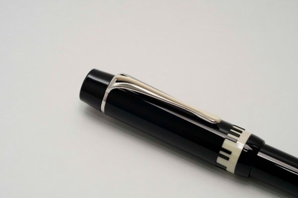 Montblanc-Herbert-Von-Karajan-Donation-Special-Edition-6.jpg