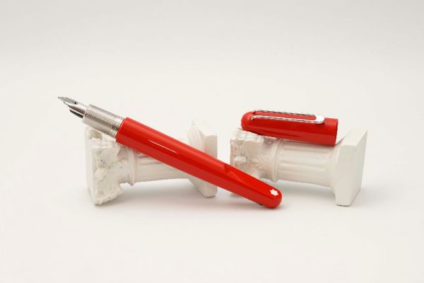 Montblanc-M-Red -1.jpg