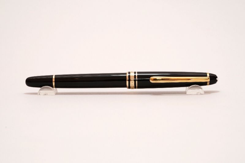 Montblanc-Meisterstuck-144-Classic-FP-5.jpg