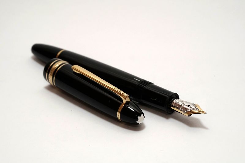 Montblanc-Meisterstuck-146-Black-1.jpg