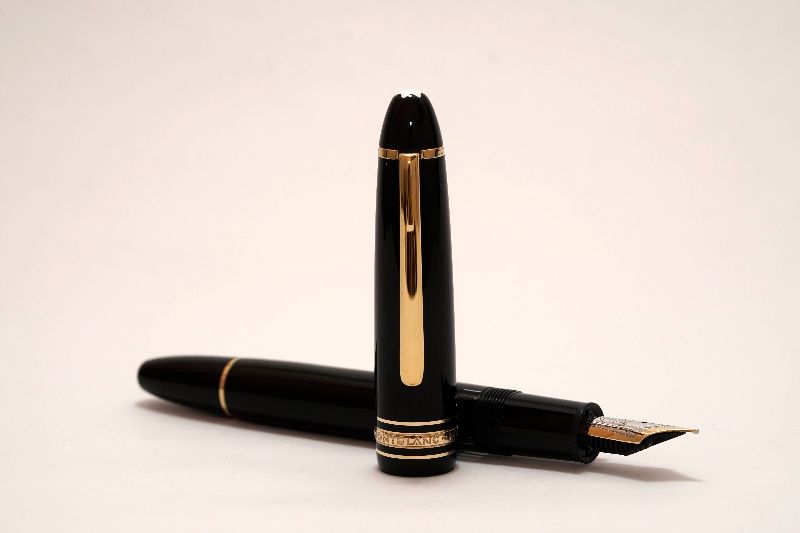 Montblanc-Meisterstuck-146-Black-2.jpg