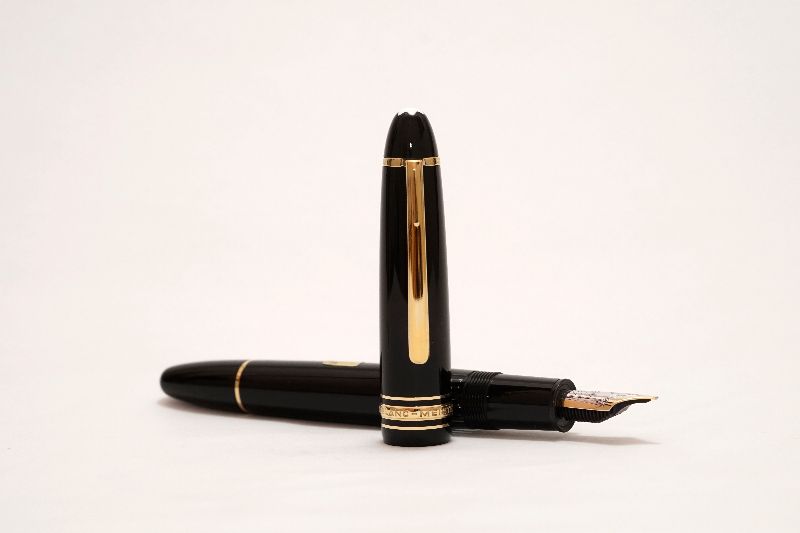 Montblanc-Meisterstuck-146-Black-FP-2.jpg