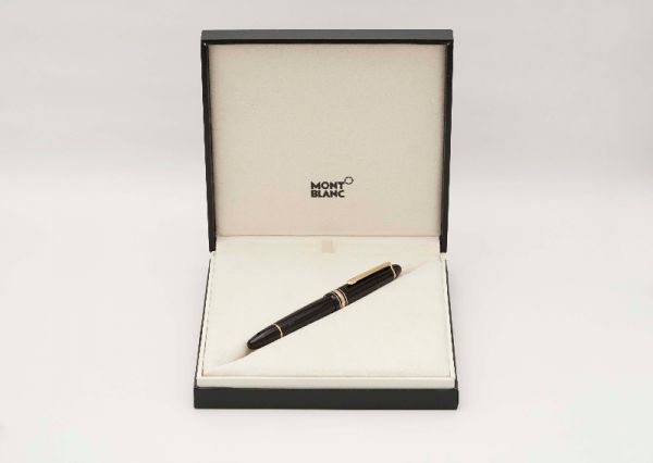 Montblanc-Meisterstuck-146-Classic-Black-Resin-3.jpg