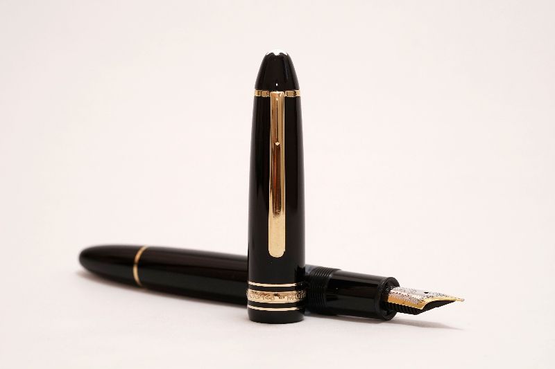Montblanc-Meisterstuck-146-Legrand-2.jpg