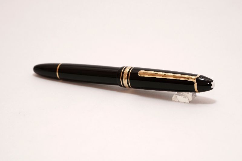Montblanc-Meisterstuck-146-Legrand-9.jpg
