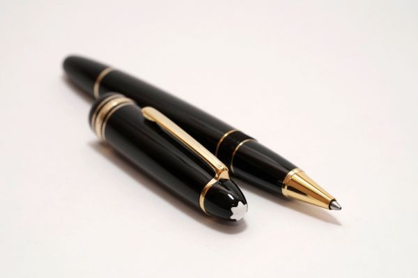 Montblanc-Meisterstuck-146-Legrand-Black-Resin-2.jpg