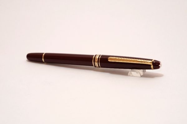 Montblanc-Meisterstuck-163R-Bordeaux-6.jpg