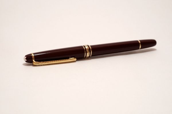 Montblanc-Meisterstuck-163R-Bordeaux-7.jpg