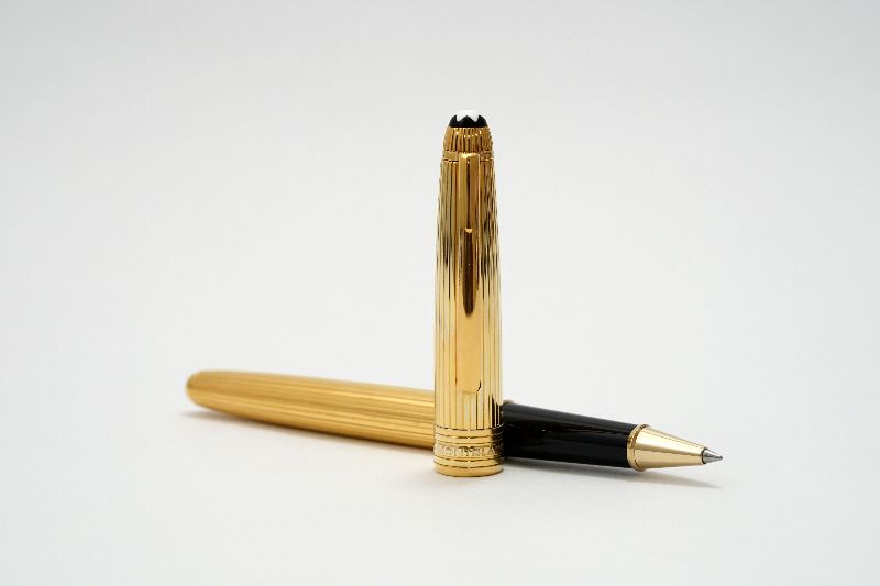 Montblanc-Meisterstuck-163VP-Solitaire-Vermeil-Pinstripe-Gold-3.jpg