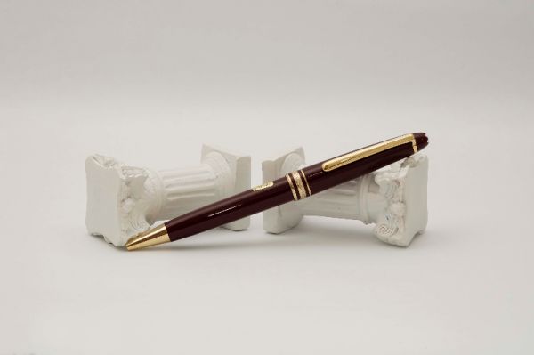 Montblanc-Meisterstuck-164-Bordeaux-1.jpg