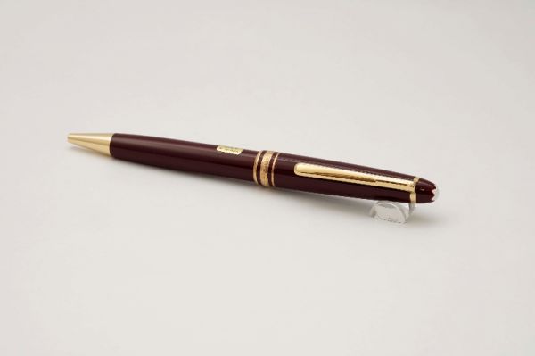 Montblanc-Meisterstuck-164-Bordeaux-6.jpg