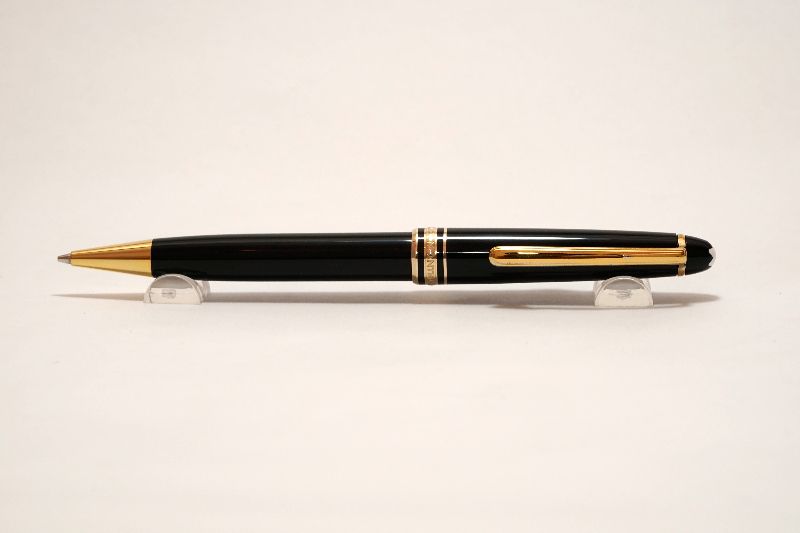 Montblanc-Meisterstuck-Classique-165-Mechanical -Pencil-0.5mm-1.jpg