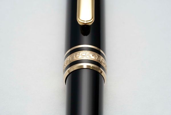 Montblanc-Meisterstuck-Hommage-A-WA-Mozart-Ballpoint-Mini-3.jpg