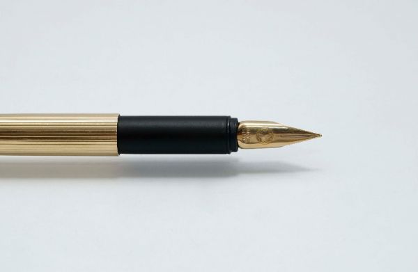 Montblanc-Noblesse-Slimline-Gold-Plated-3.jpg