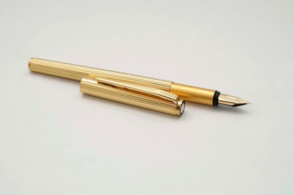 Montblanc-Noblesse-Slimline-Gold-Plated-5.jpg