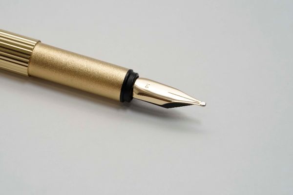 Montblanc-Noblesse-Slimline-Gold-Plated-6.jpg
