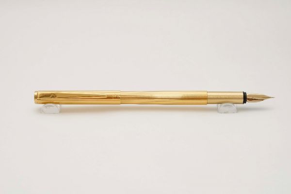 Montblanc-Noblesse-Slimline-Gold-Plated-8.jpg