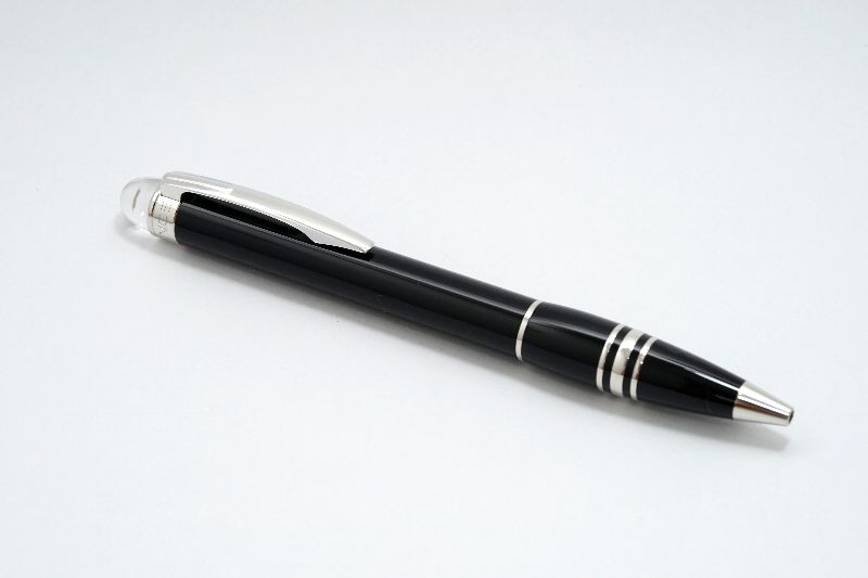 Montblanc-Starwalker-Platinum-Black-Resin-ballpoint-pen-6.jpg